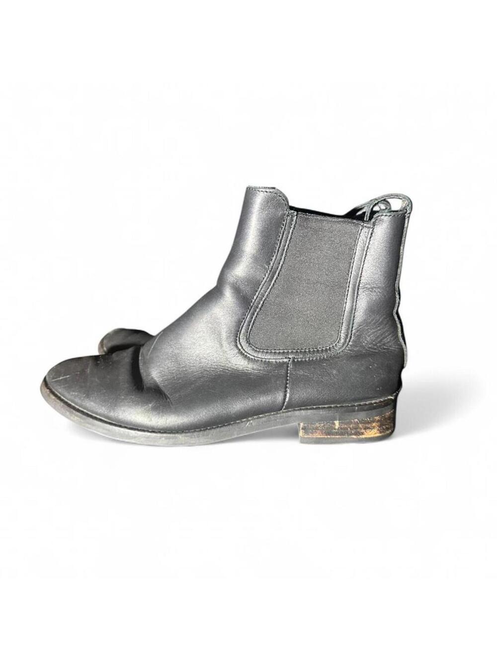 Thursday Boot Company Duchess Boot in Black size 7